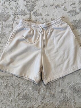 Uniqlo lounge shorts size small